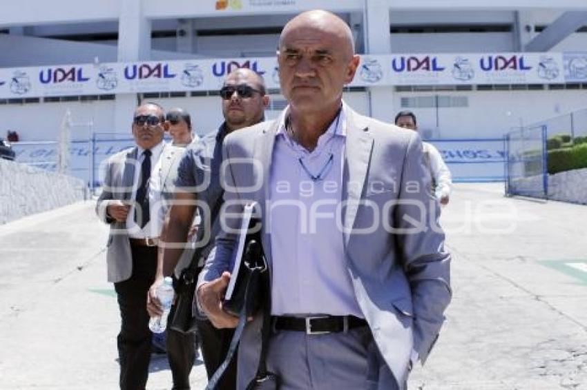 PRESENTACIÓN CHELIS . PUEBLA FC