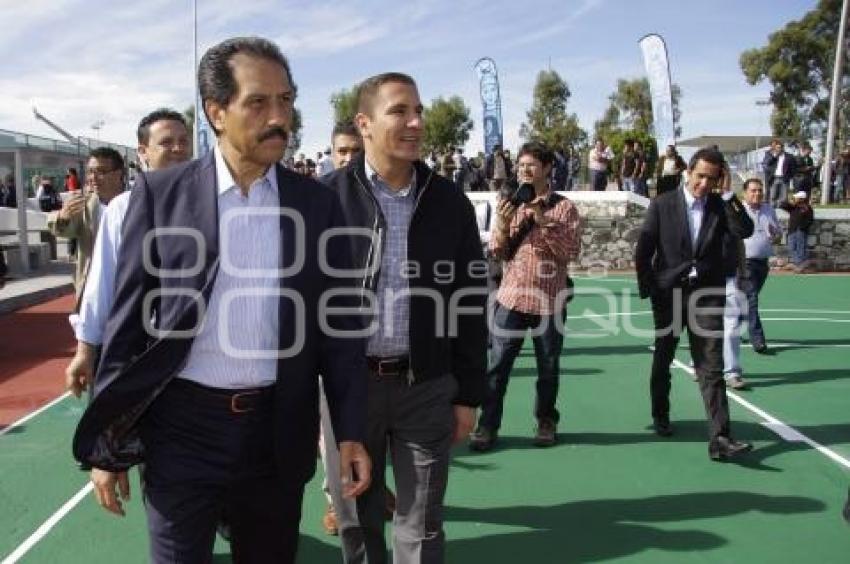 INAUGURAN COMPLEJO DEPORTIVO