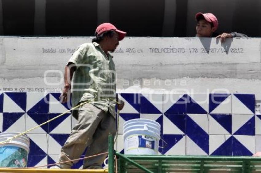 OBRA . ANTIGUA TORRE TELEFÉRICO