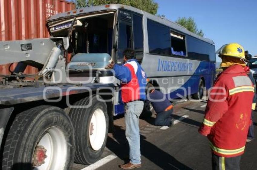 CHOQUE EN AUTOPISTA