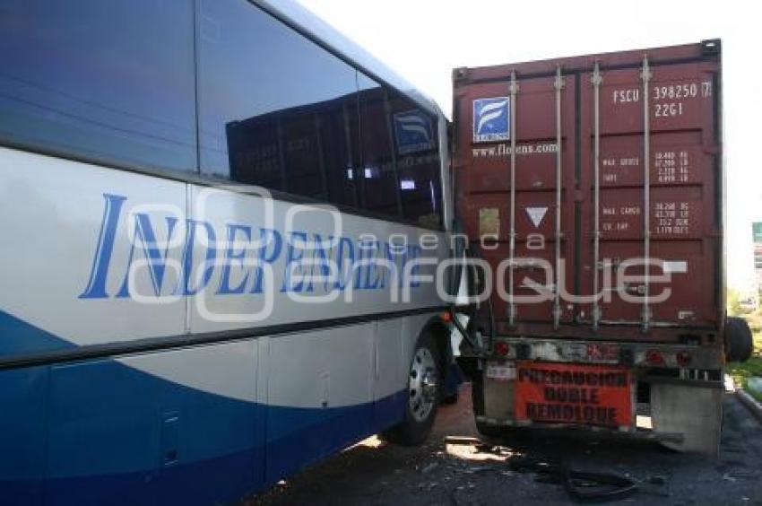 CHOQUE EN AUTOPISTA