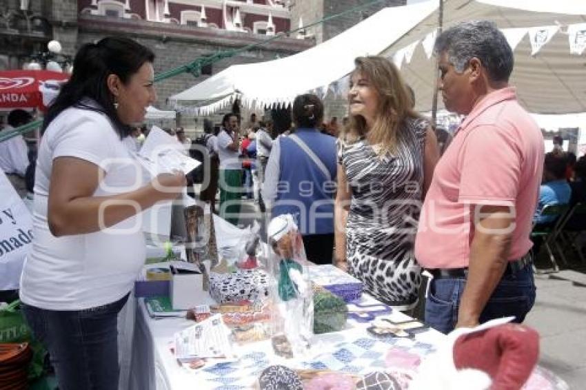 FERIA DE LA SALUD . IMSS