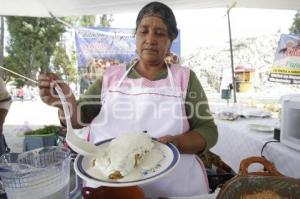 FERIA DEL CHILE EN NOGADA