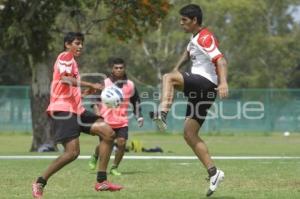 ENTRENAMIENTO LOBOS BUAP