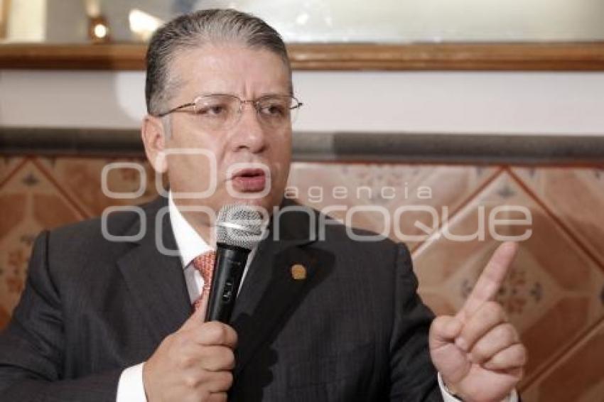 ENRIQUE DOGER