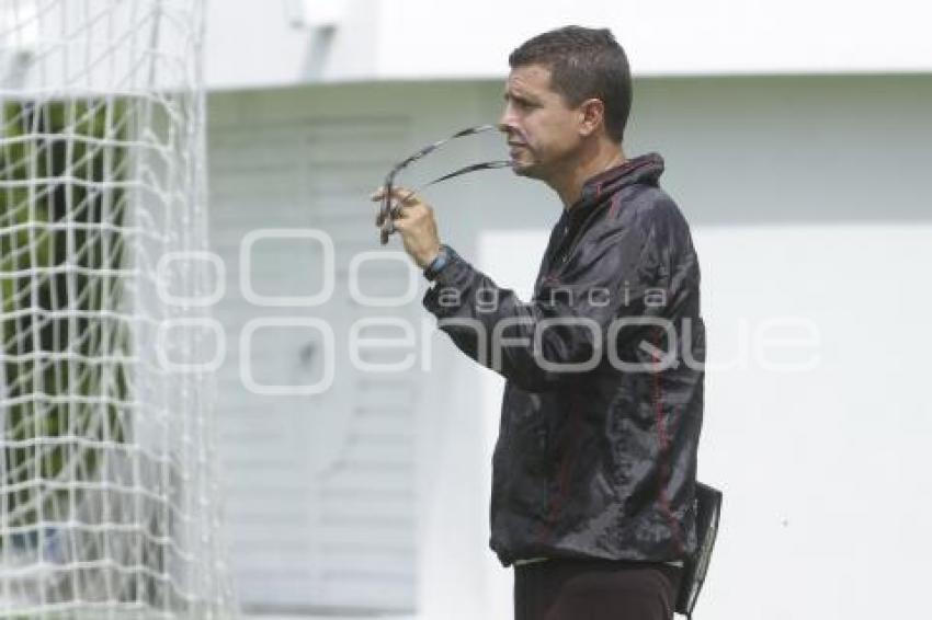 ENTRENAMIENTO LOBOS BUAP