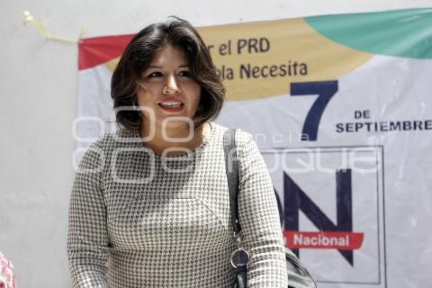 ROXANA LUNA . ADN