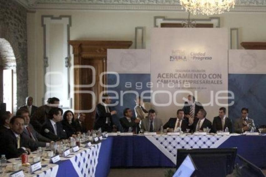 REUNIÓN DEL ALCALDE Y EMPRESARIOS