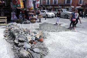 CAMBIO DE ALCANTARILLAS . PARIÁN