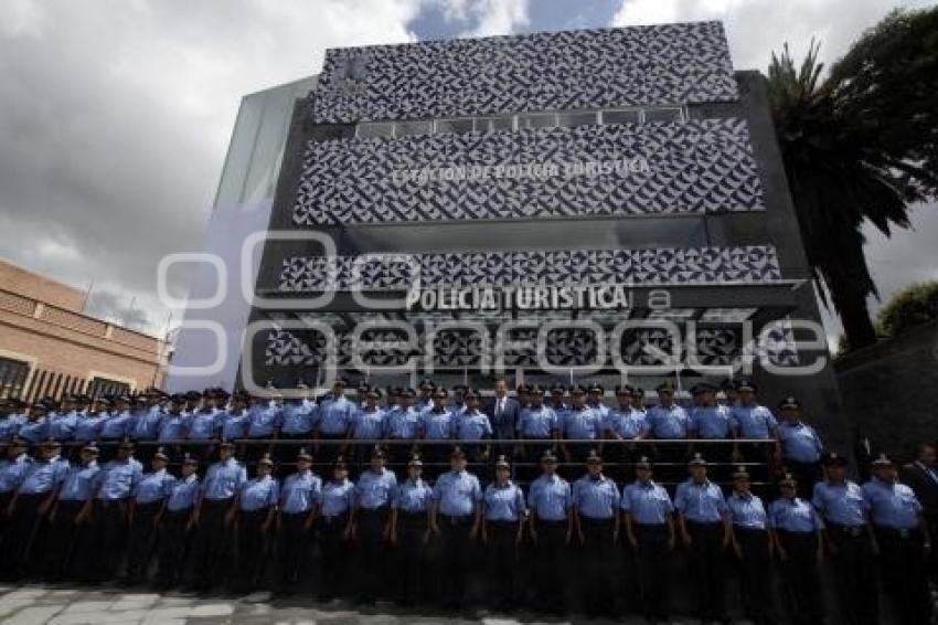 POLICÍA TURÍSTICA