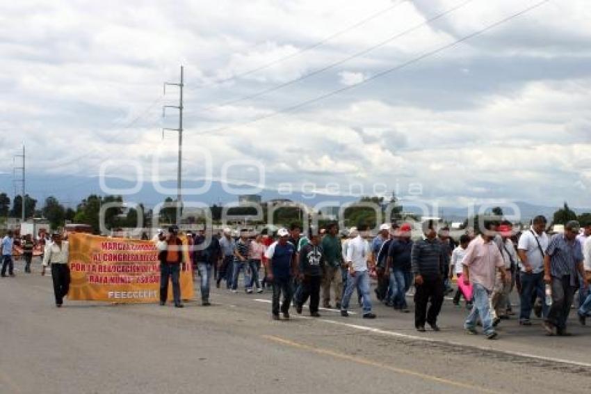 MANIFESTACIÓN AUTOPISTA PUE - MEX