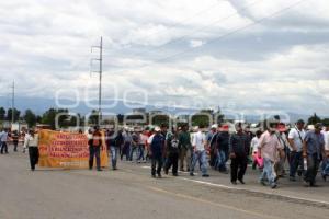 MANIFESTACIÓN AUTOPISTA PUE - MEX