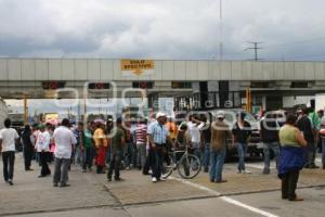 MANIFESTACIÓN AUTOPISTA PUE - MEX