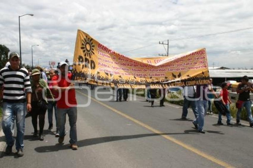 MANIFESTACIÓN AUTOPISTA PUE - MEX