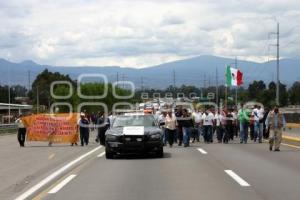 MANIFESTACIÓN AUTOPISTA PUE - MEX