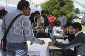 INAUGURAN FERIA DE EMPLEO