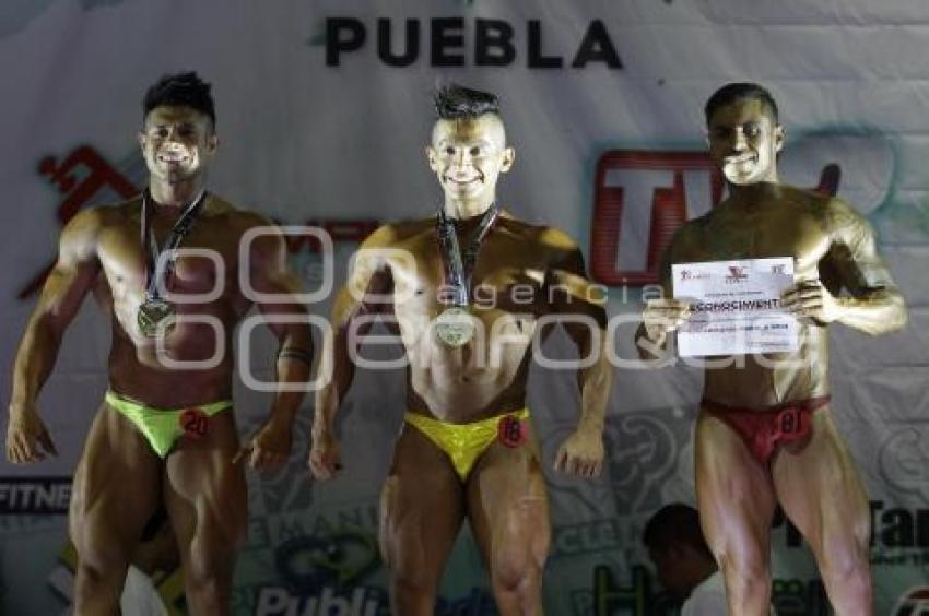 MUSCLEMANIA . FISICOCULTURISMO