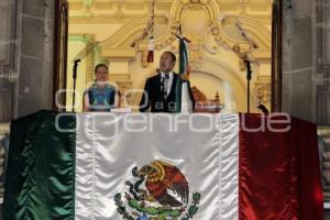 GRITO DE INDEPENDENCIA . ZÓCALO