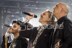 FIESTAS PATRIAS . MIGUEL BOSÉ