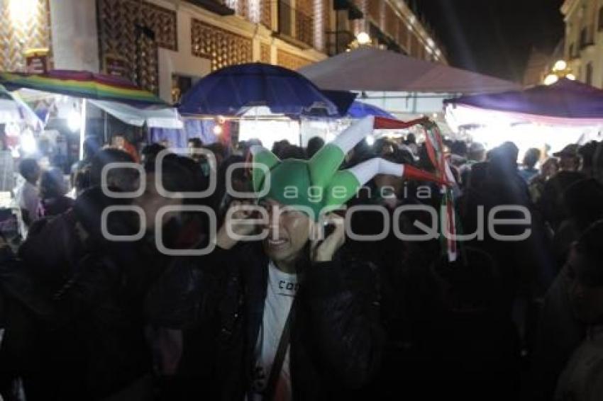 GRITO DE INDEPENDENCIA . ZÓCALO