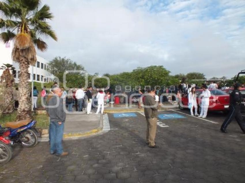 TEHUACÁN . AMENAZA DE BOMBA