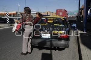 TRANSPORTE . TAXI