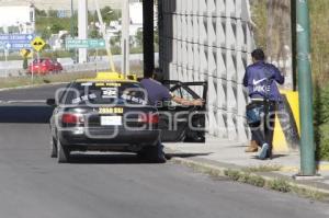 TRANSPORTE . TAXI