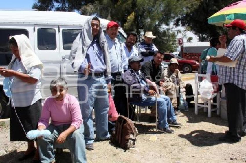 TEHUACÁN . CANJE DE PLACAS