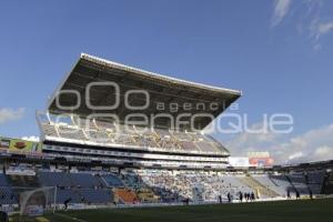 FUTBOL . PUEBLA FC VS PUMAS UNAM