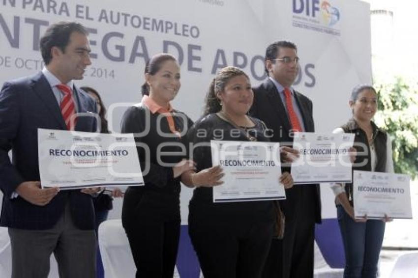 CLAUSURA CURSOS AUTOEMPLEO . DIF