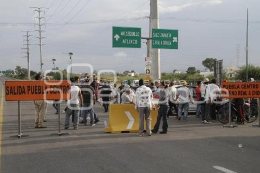 CIERRAN PERIFÉRICO EN PROTESTA