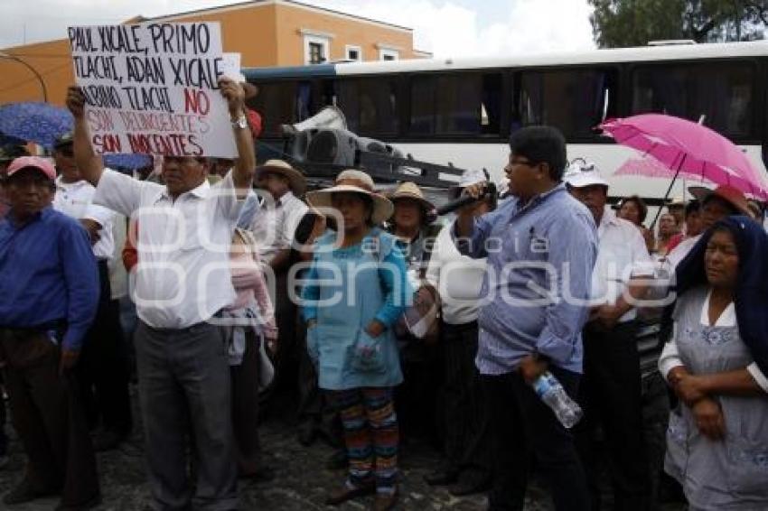 MANIFESTANTES CHOLULA . CASA AGUAYO