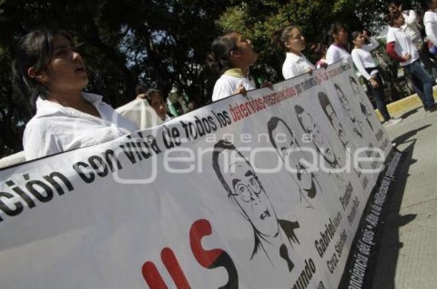 MARCHA POR AYOTZINAPA
