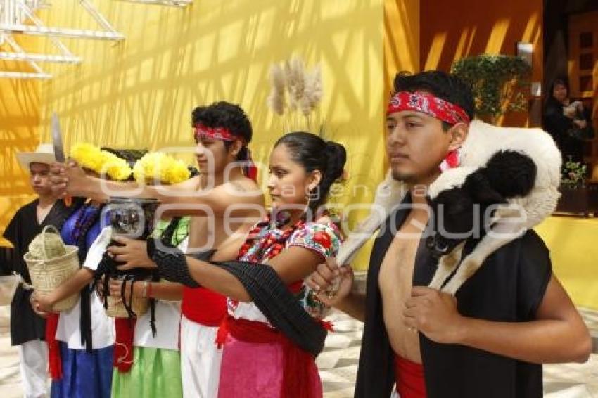 FESTIVAL DEL MOLE DE CADERAS