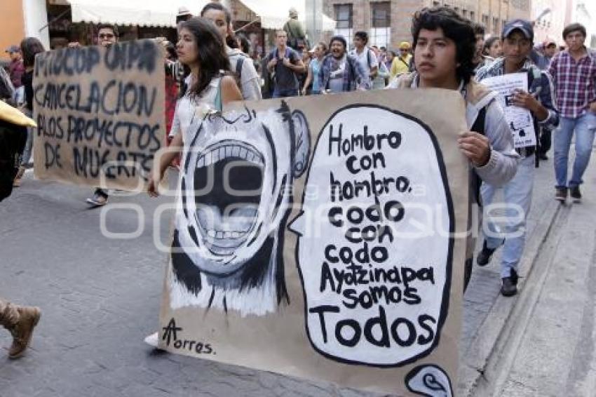 MARCHA POR AYOTZINAPA