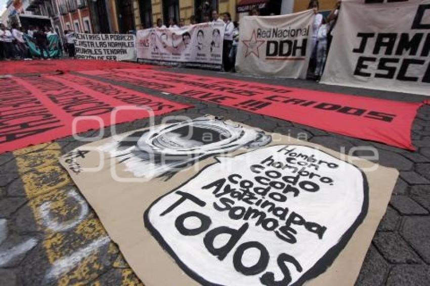 MARCHA POR AYOTZINAPA