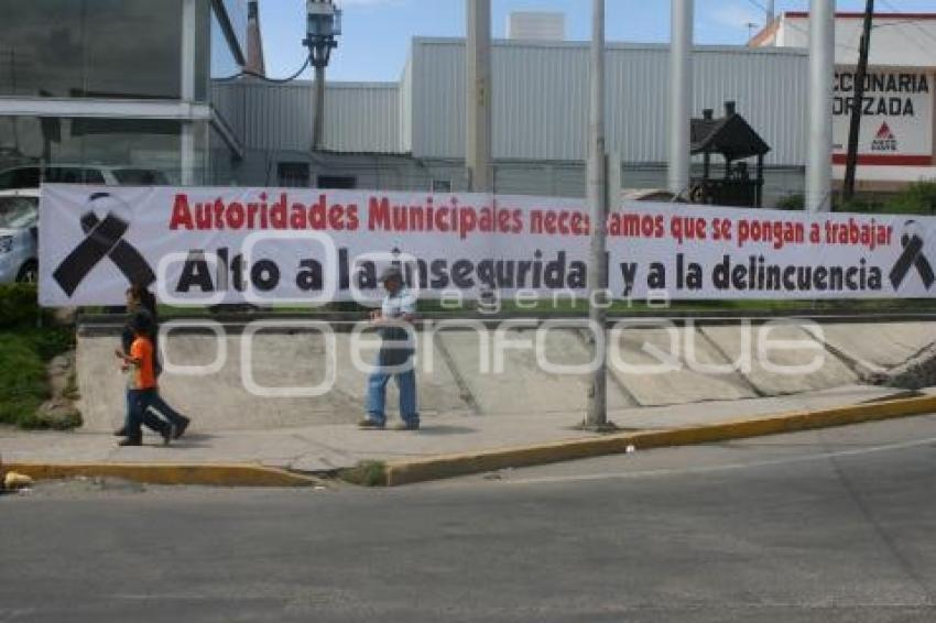 APARECE LONA . TEXMELUCAN
