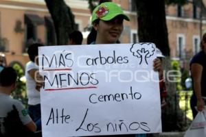 ZÓCALO . MANIFESTACIÓN PARQUE ECOLÓGICO