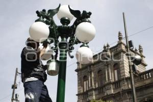 PINTAN LUMINARIAS DEL ZÓCALO