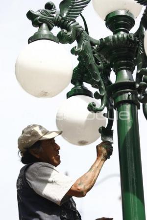 PINTAN LUMINARIAS DEL ZÓCALO