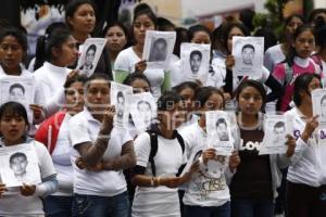 NORMALISTAS AYOTZINAPA