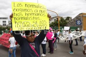 NORMALISTAS AYOTZINAPA