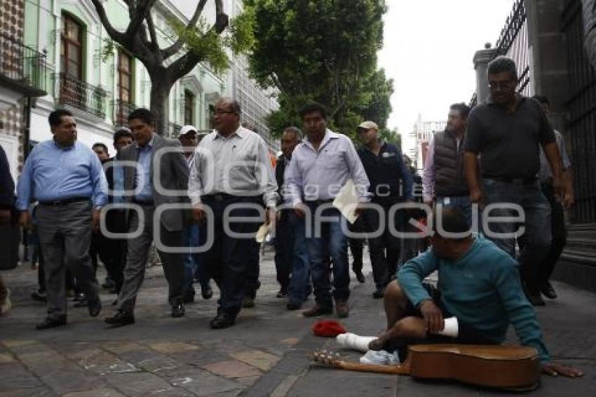 REORDENAMIENTO COMERCIO INFORMAL