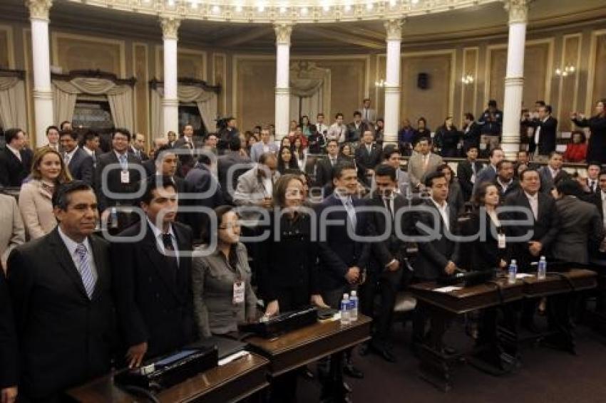 PARLAMENTO JUVENIL . CONGRESO