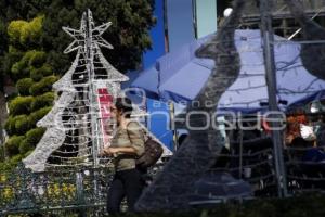 ADORNOS NAVIDEÑOS . ZÓCALO