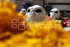 OFRENDA PREHISPÁNICA . BARRIO ARTISTA