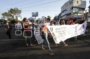 MARCHA POR AYOTZINAPA