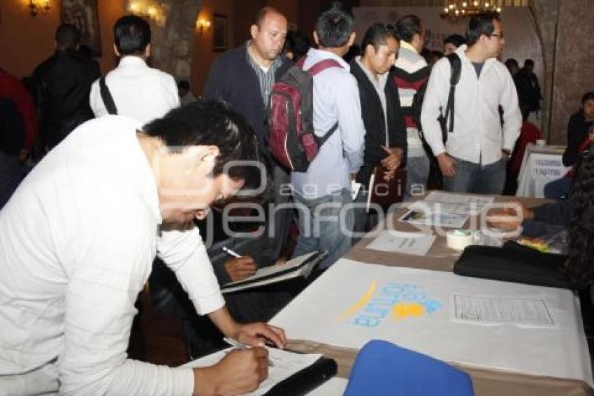 FERIA DEL EMPLEO . TEHUACÁN