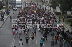 MARCHA POR AYOTZINAPA