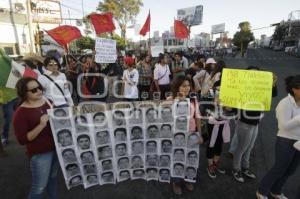 MARCHA POR AYOTZINAPA